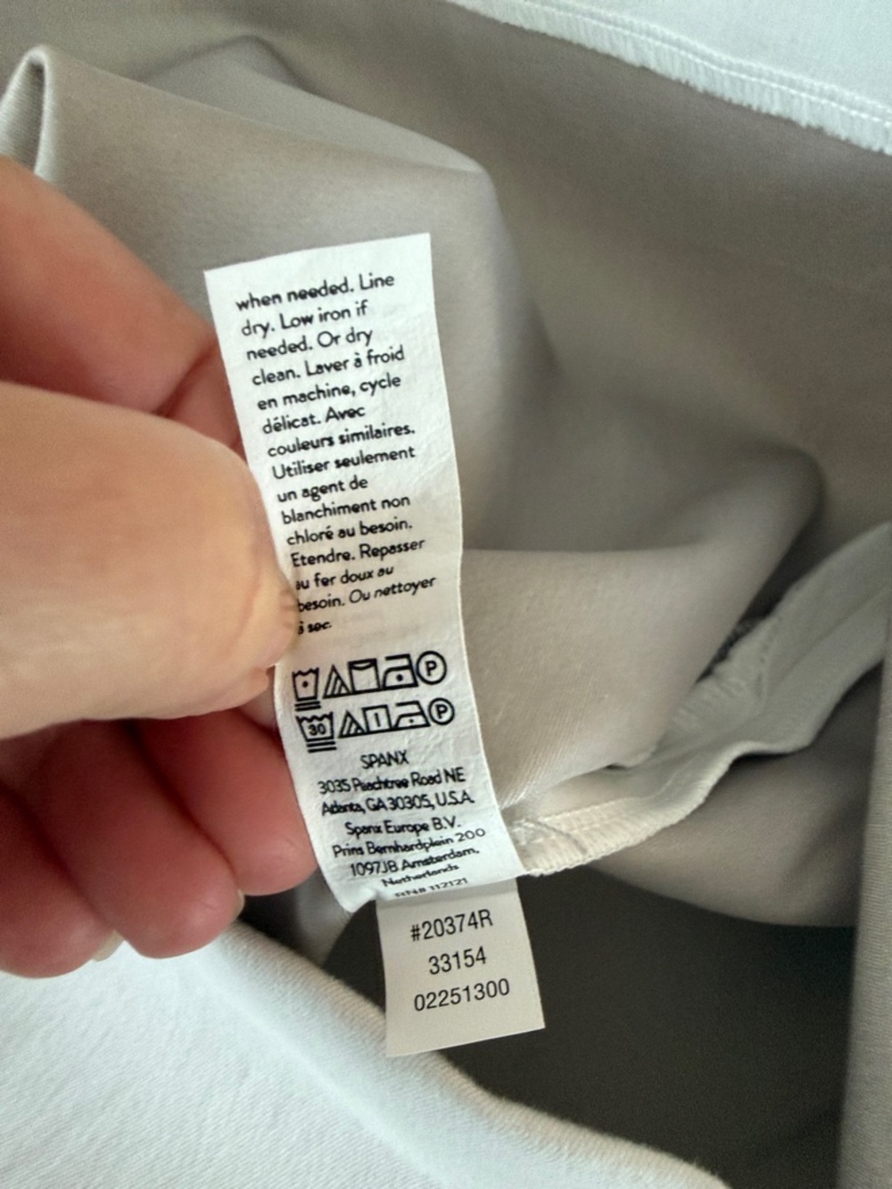 Spanx Shorts Silver Lining 4" Classic White Shorts Size XL New with Tags Pull On - Picture 13 of 13